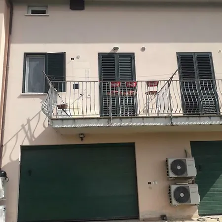 شقة Casa Simone سانتو ستيفانو دي ماجرا